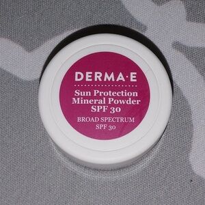 DERMA.E Sun Protection Mineral Powder